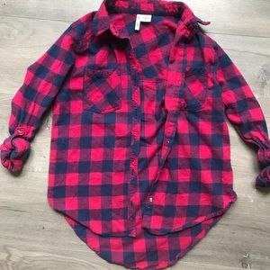 🌸Flannel hi lo button down top